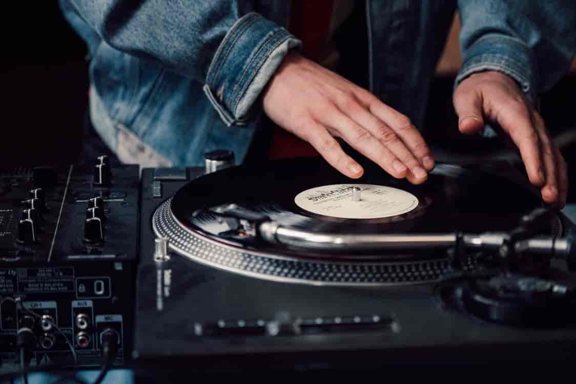 Live DJing