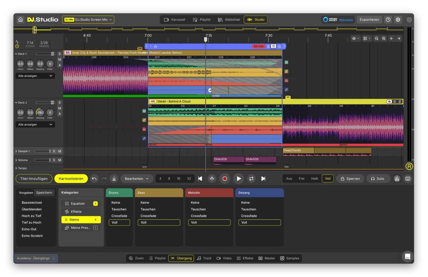 Der Transition-Editor von DJ.Studio mit Crossfade-Timing, EQ- und Automations-Reglern zwischen zwei Tracks.