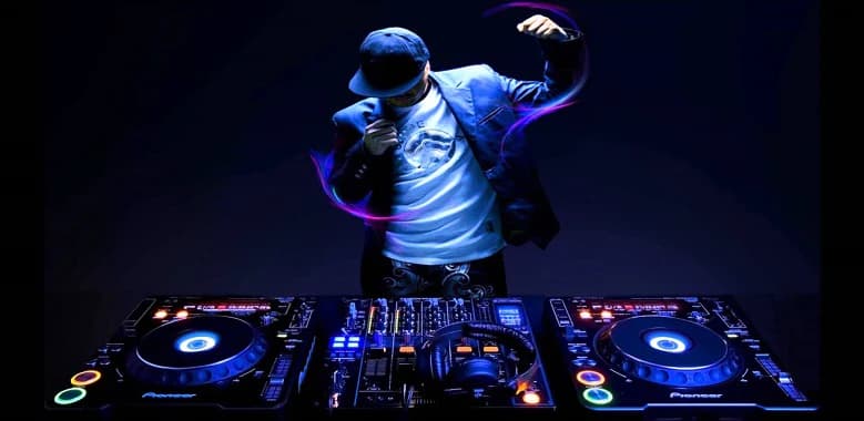 DJ