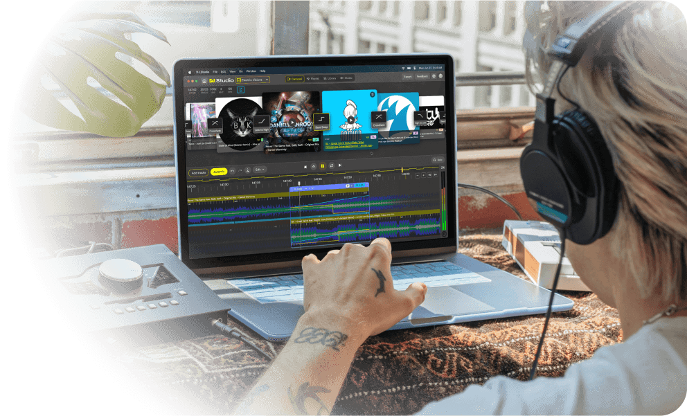 Creative DJ mixing from your laptop | DJ.Studio