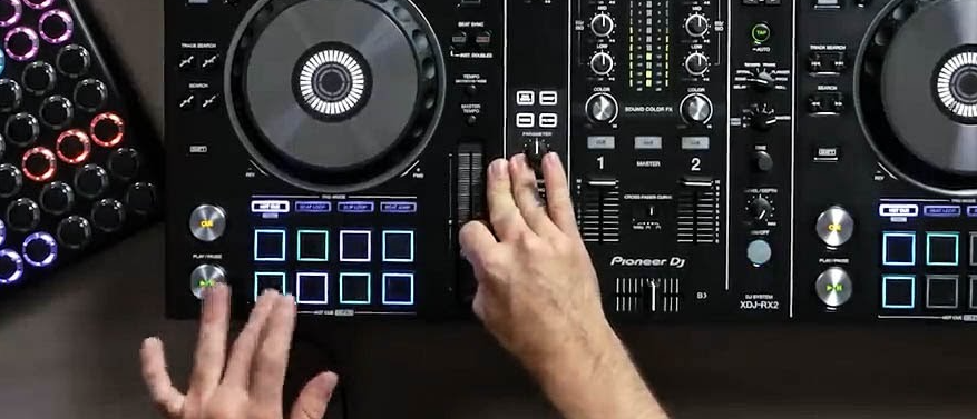dj samples from deck